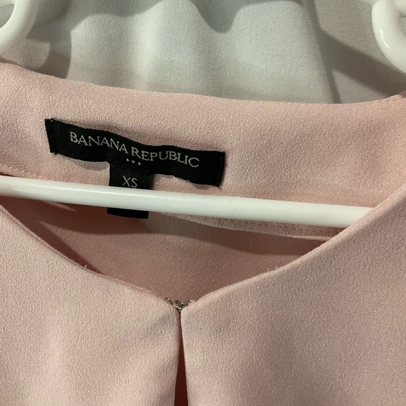 Banana Republic Women’s Pink Short Sleeve Feminine Top Size XS - Picture 2 of 10